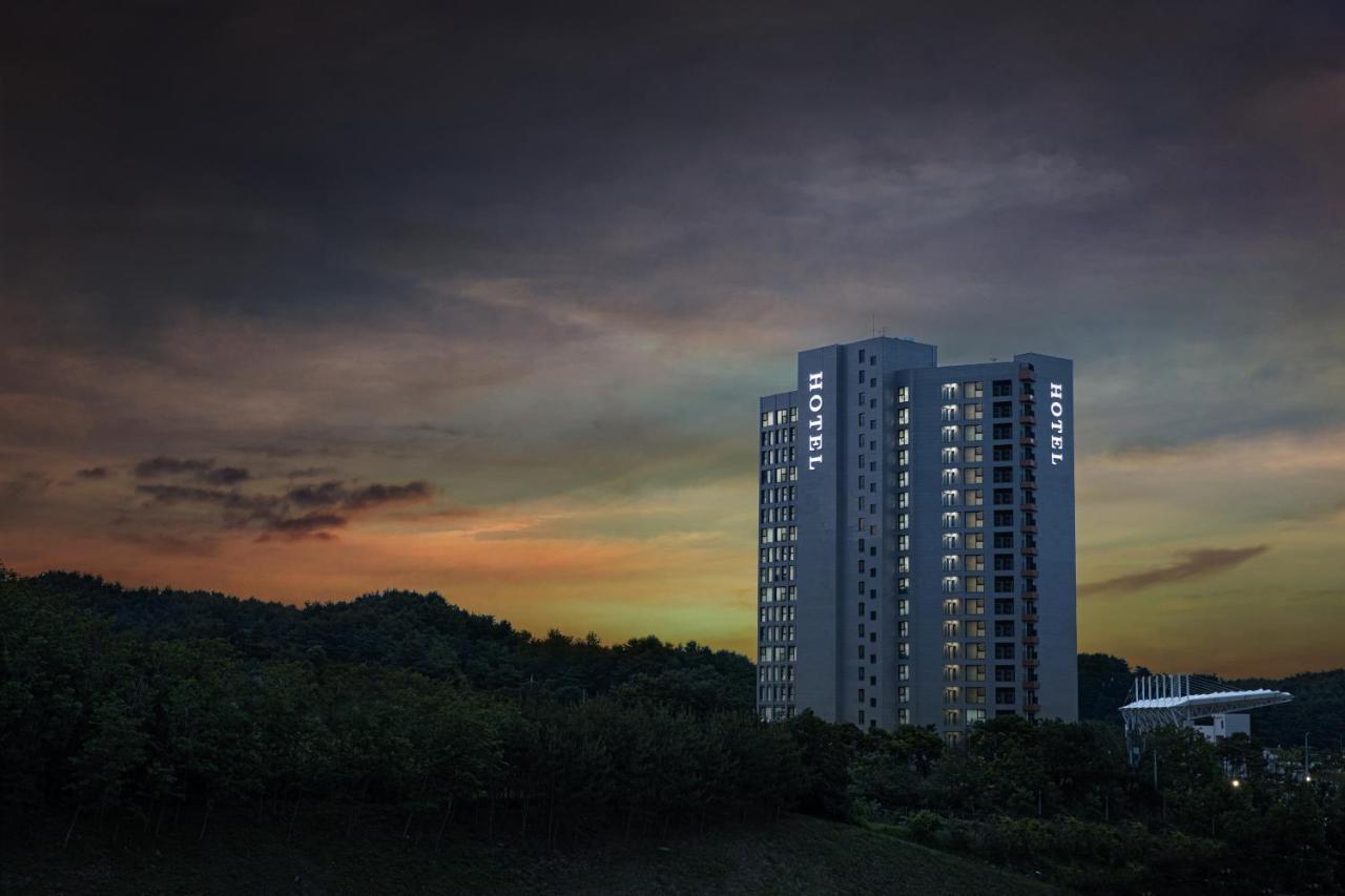 Centummark Hotel ยางยาง ภายนอก รูปภาพ